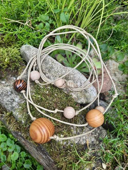 Dřevěné korále — foto 3