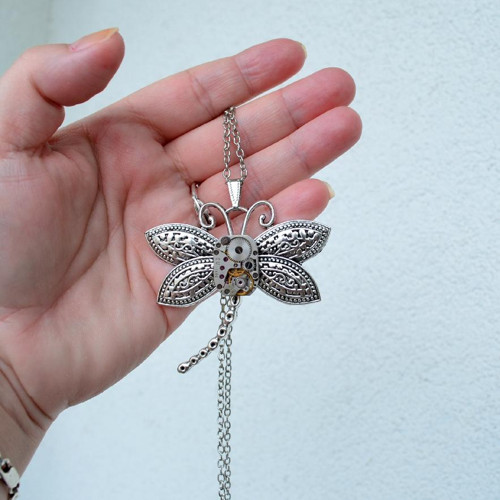 Vážka - Elegantní Steampunkový Náhrdelník — foto 4
