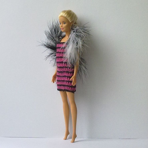 Oblečky pro Barbie - šaty, boa — foto 4