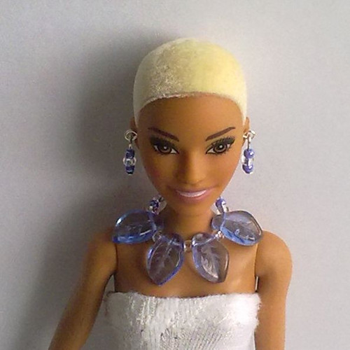 Šperky pro Barbie - náhrdelník, náušnice — foto 2