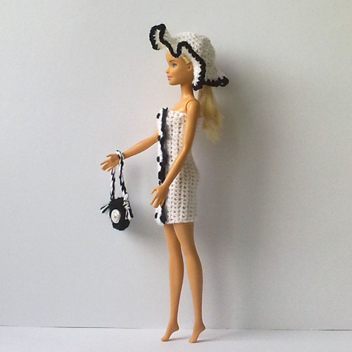 Oblečky pro Barbie - klobouk, šaty, kabelka — foto 2