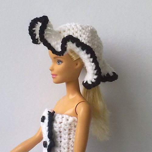 Oblečky pro Barbie - klobouk, šaty, kabelka — foto 5