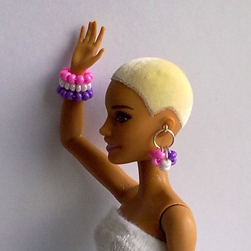 Šperky pro Barbie - náušnice, náramky 3ks — foto 2