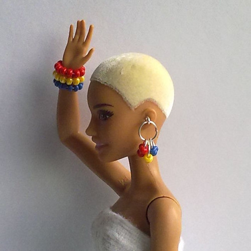 Šperky pro Barbie - náušnice, náramky 3ks — foto 2