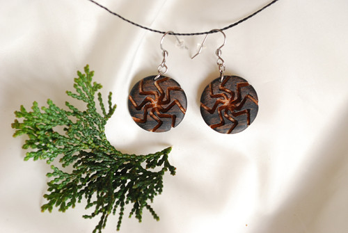Dřevěné náušnice - Hypnotize — foto 6