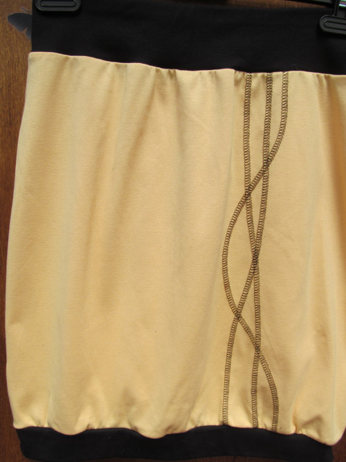 SUKNĚ vel.104cm — foto 2