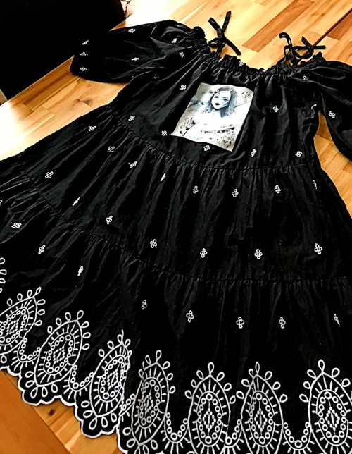 BLACK — foto 2