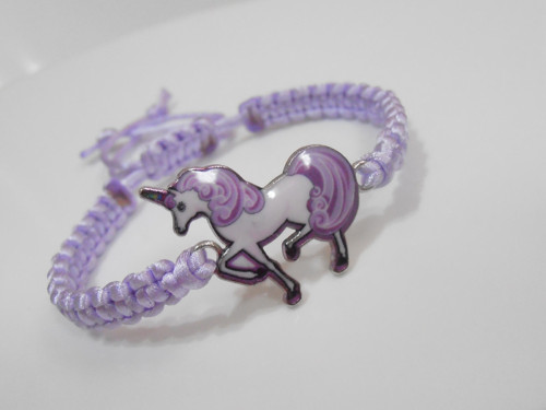 "Unicorn" - dětský náramek (macramé) — foto 3