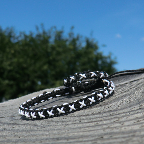 Náramek * macramé * Bílý kříž v černé * pánský — foto 2