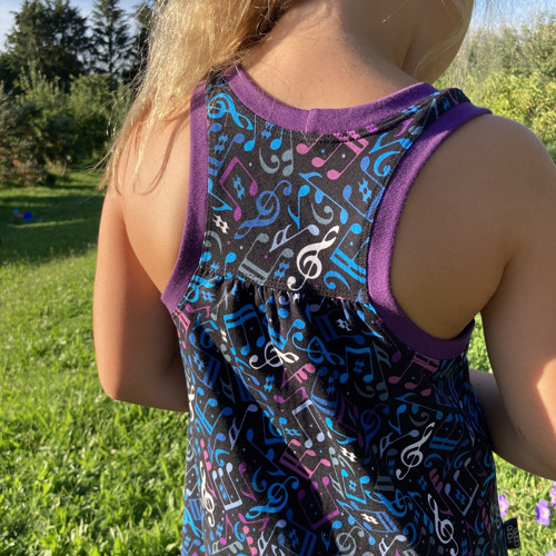 Šaty Hudební — foto 4