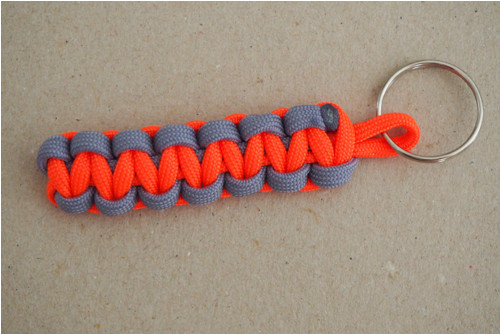 Paracord přívěsek / klíčenka — foto 2