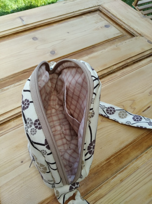 Kulatá kabelka — foto 2