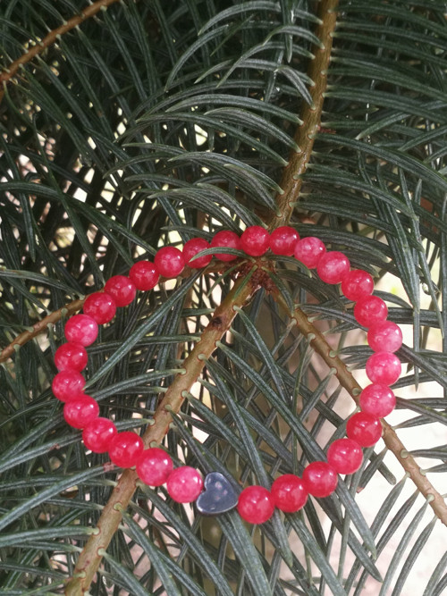 Náramek z minerálů - jadeit cherry — foto 2