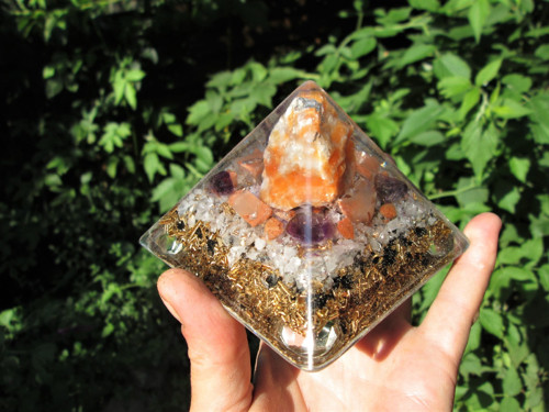 Org. pyramida ,, Snového Světa " — foto 4