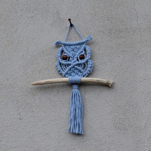 Macramé závěsná dekorace sova - sv. modrá — foto 2