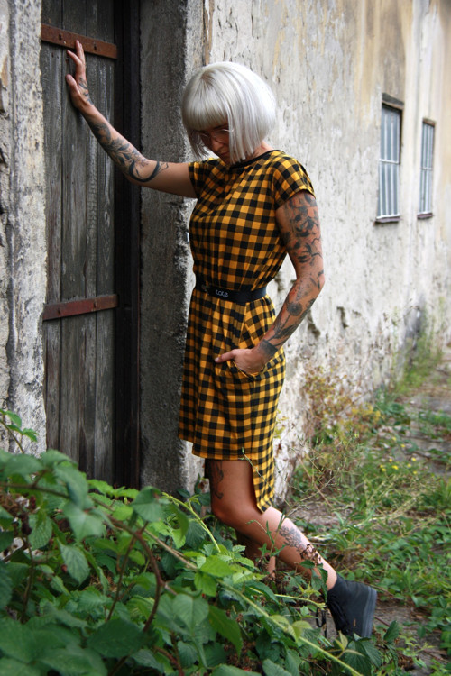 X 181 šaty — foto 5