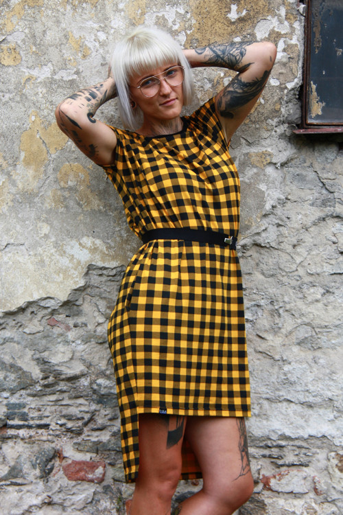 X 181 šaty — foto 6