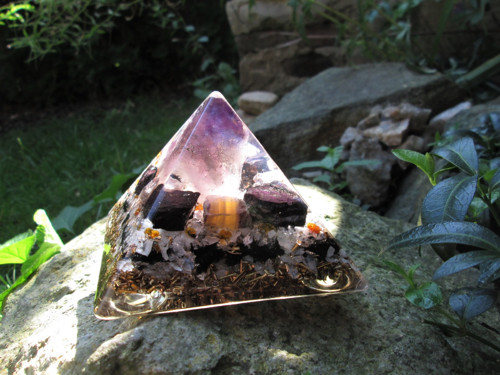 Org. pyramida ,, Korunní čakry " — foto 6