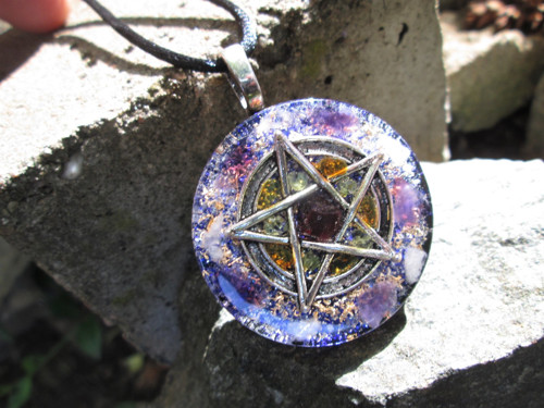 Org. šperk ,, Pentagram ochrany " s ametysty — foto 5