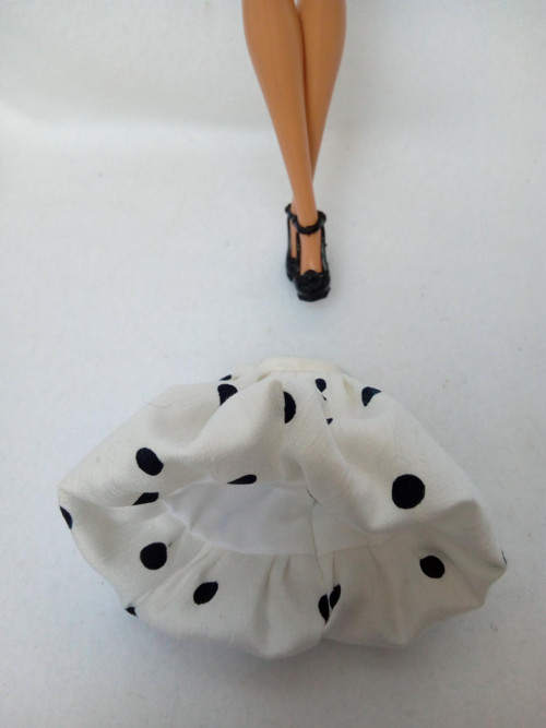 Sukýnka pro Barbie — foto 3