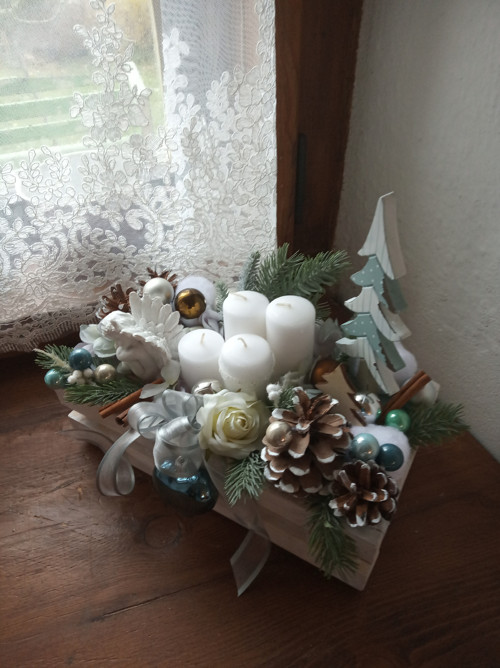 Adventní truhlík s andělíčkem — foto 4