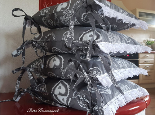 Prostírání s aplikací bílé krajky. — foto 6