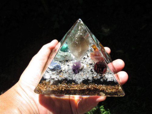 Org. pyramida ,, Matky Země " — foto 4