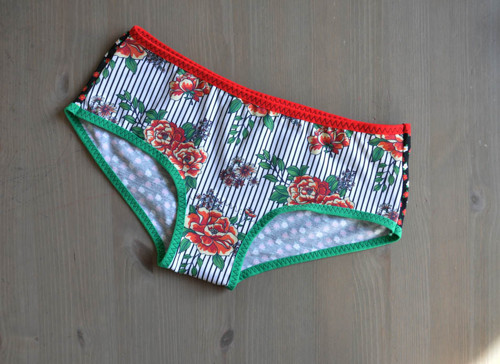 Cosy & Cutty kalhotky vel. M — foto 2