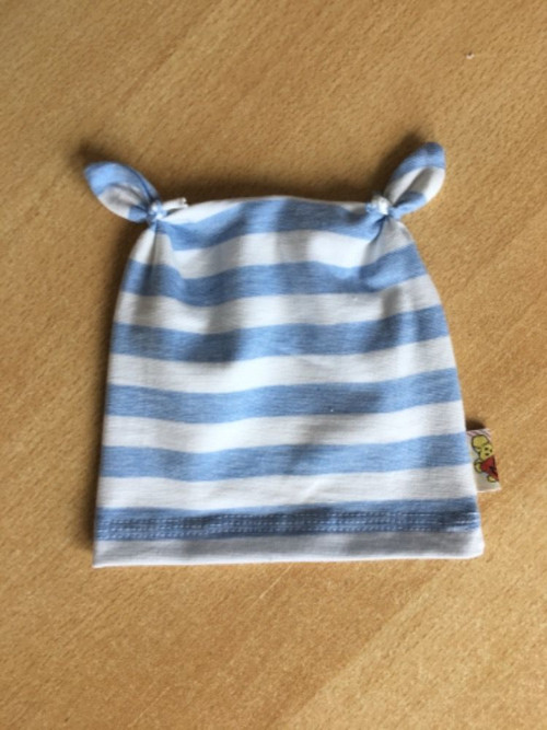 Kojenecká čepička - růžky — foto 2