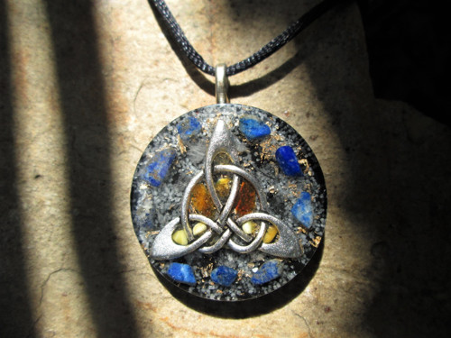 Org. šperk ,,Klidné duše" s lapis-lazuli — foto 6
