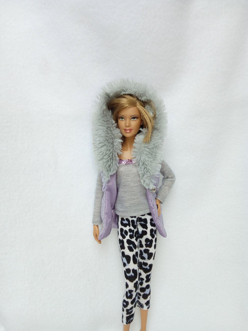Vestička pro Barbie — foto 3