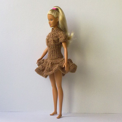 Oblečky pro Barbie - šaty — foto 3