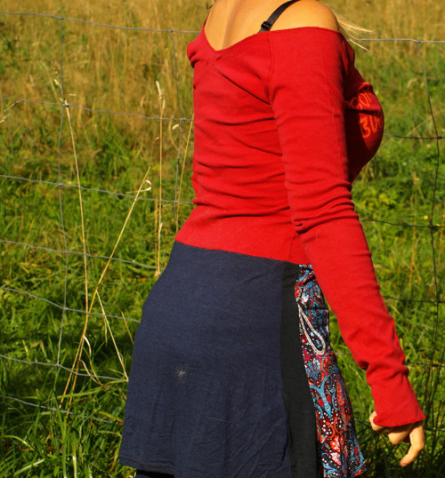 Šaty projmuté kratší — foto 4