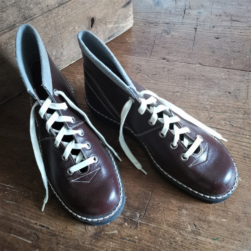 Z práce ... retro pionýrky Svit — foto 2