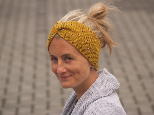 ...čelenka...tweed hořčice... — foto 2