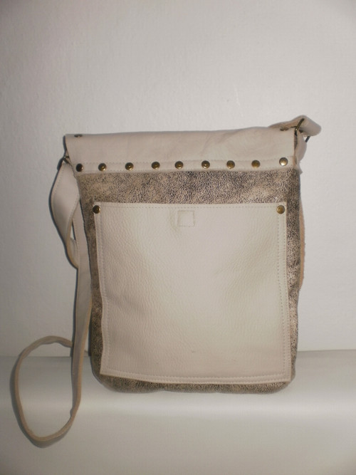 Crossbody s klíčkem — foto 2