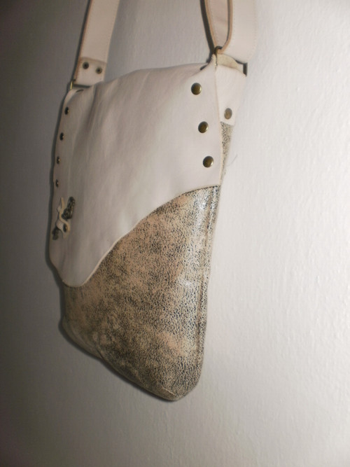 Crossbody s klíčkem — foto 4