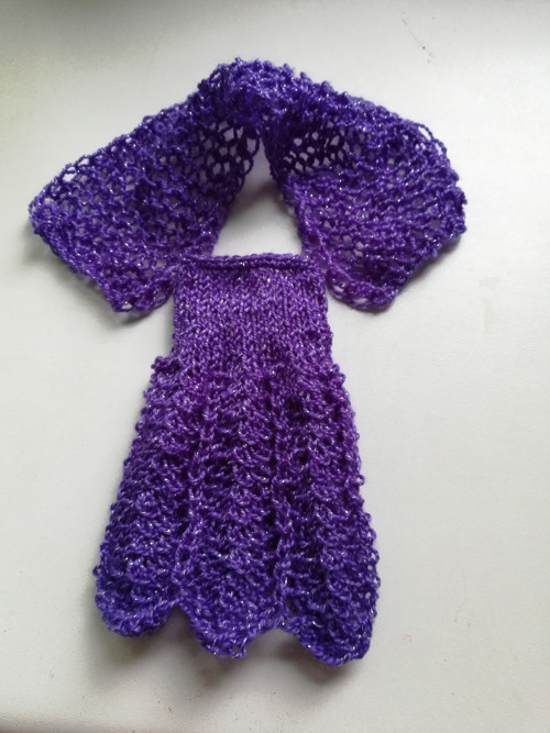Modré šatičky pro Barbie — foto 3