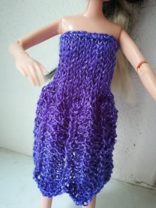 Modré šatičky pro Barbie — foto 4