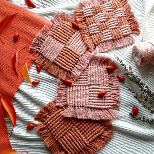 Prostírka macramé - čtvercová, blush — foto 3
