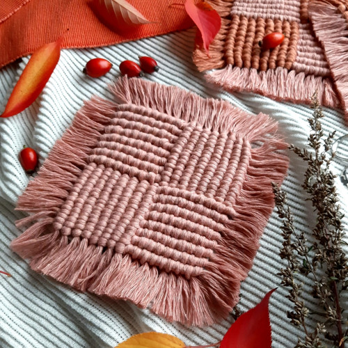 Prostírka macramé - čtvercová, blush — foto 2