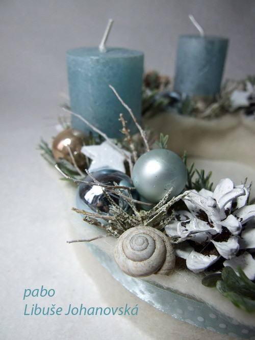 Adventní věnec blankytný (337) — foto 2