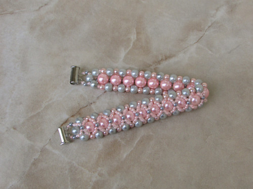 Růžovo šedý náramek — foto 3