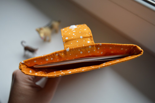 Obal na očkovací průkaz mustard dots — foto 2