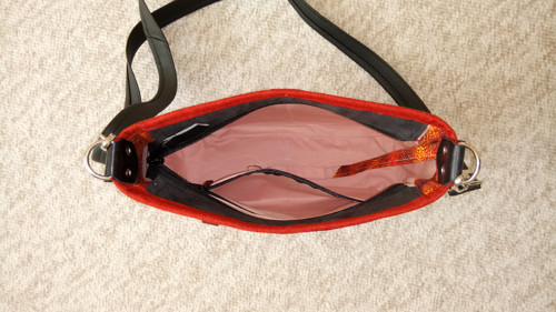 Crossbody - vínová s černou — foto 5