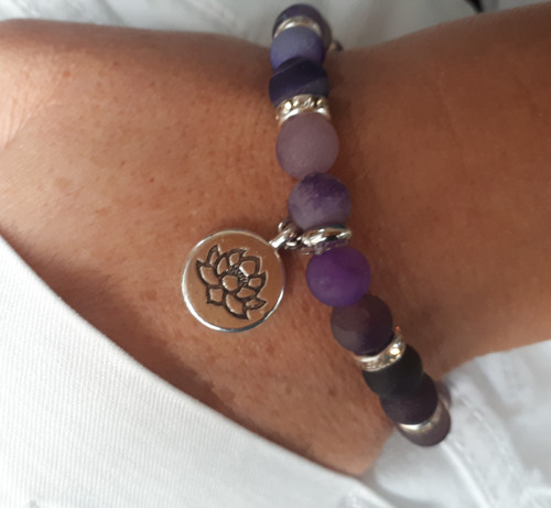 Náramek Purple crystal agate lotus — foto 3