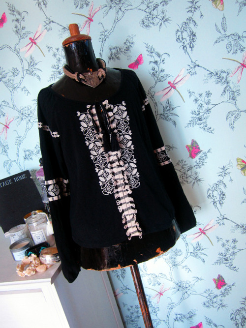 Jupénka boho vyšívaná — foto 2