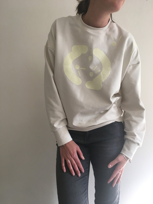 Mikina — foto 3