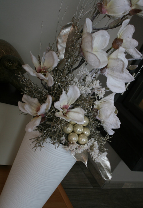 Vánoční dekorace s magnoliemi — foto 4