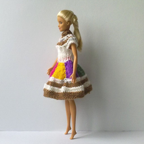 Oblečky pro Barbie - šaty — foto 3